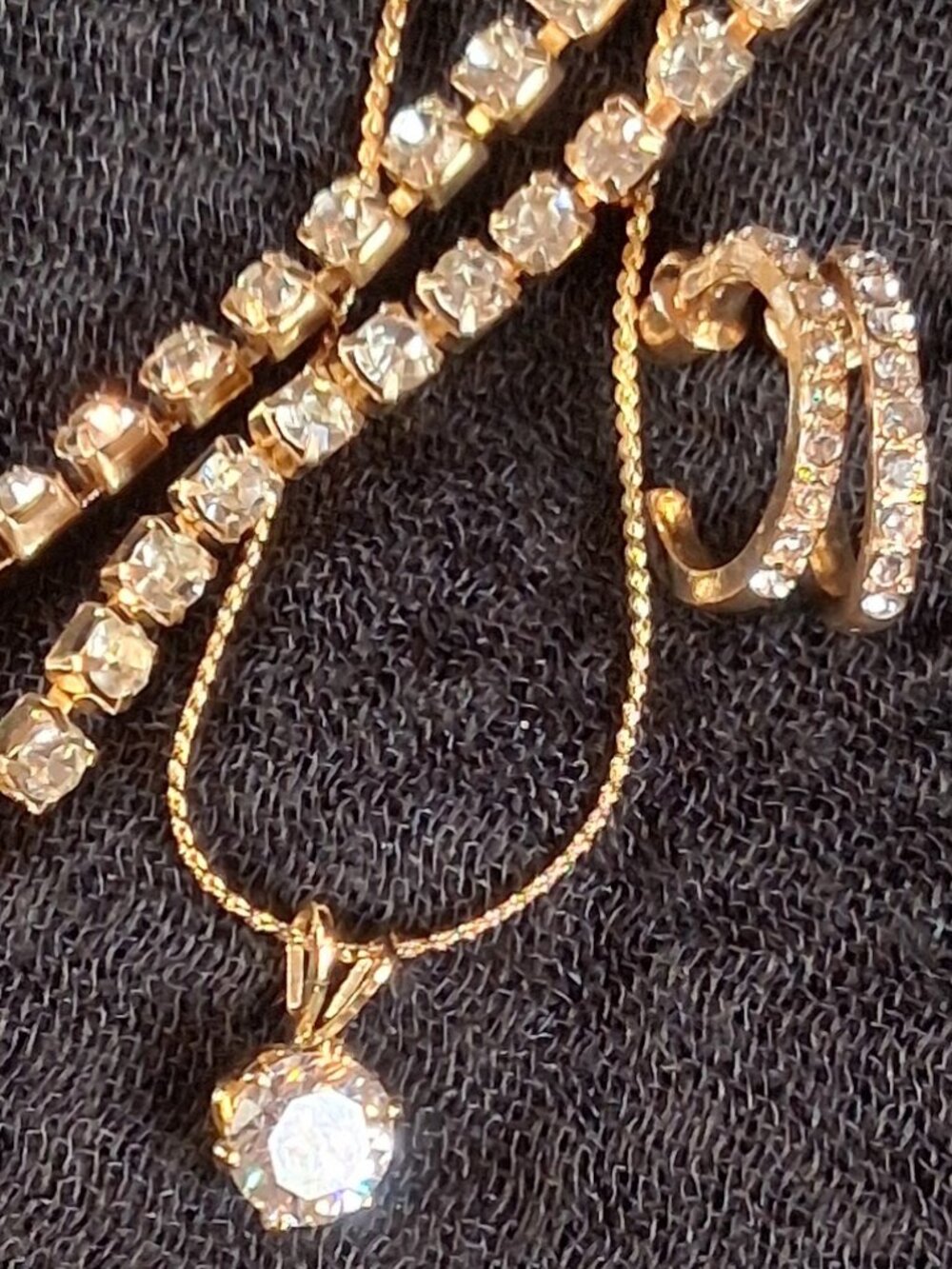 Gold Tone Rhinestone Jewelry Set Tennis Bracelet Pendant Necklace Earrings 3pc